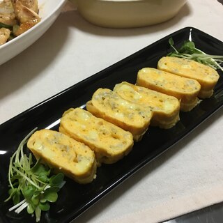 釜揚げしらすとチーズのカルシウムたっぷり卵焼き♡